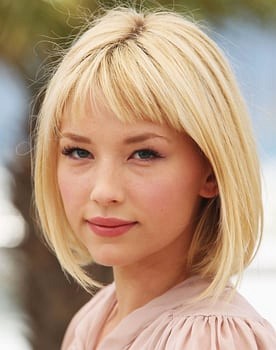 Haley Bennett in The Girl on the Train