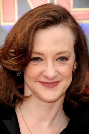Joan Cusack in Confessions of a Shopaholic