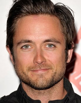 Justin Chatwin in War of the Worlds