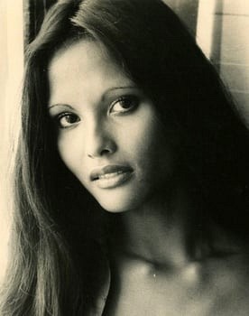 Laura Gemser in Crime Busters