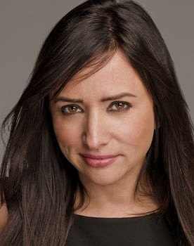 Pamela Adlon in Tinker Bell and the Great Fairy Rescue